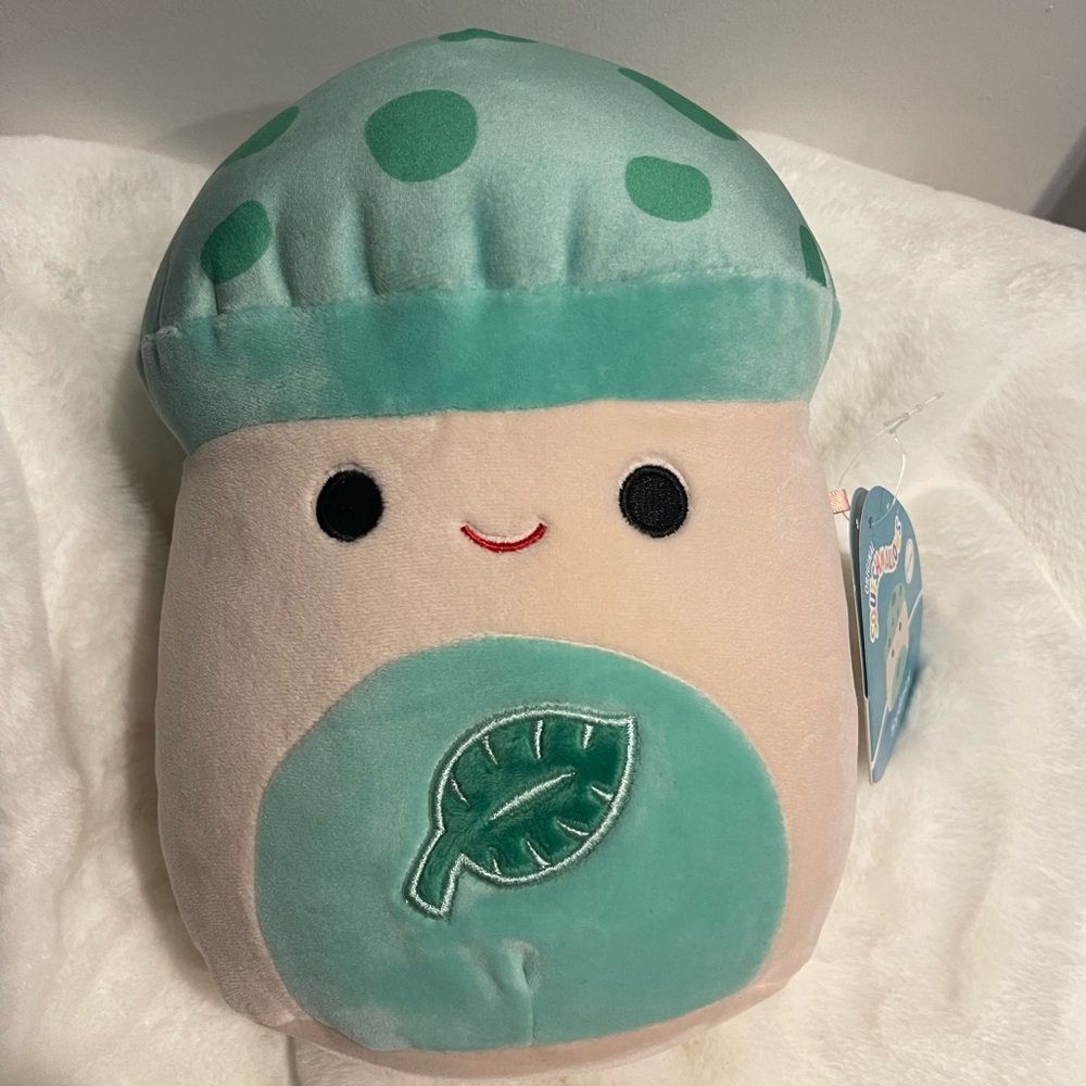 ❤️3/$25 Squishmallows Sydney the mushroom 8”